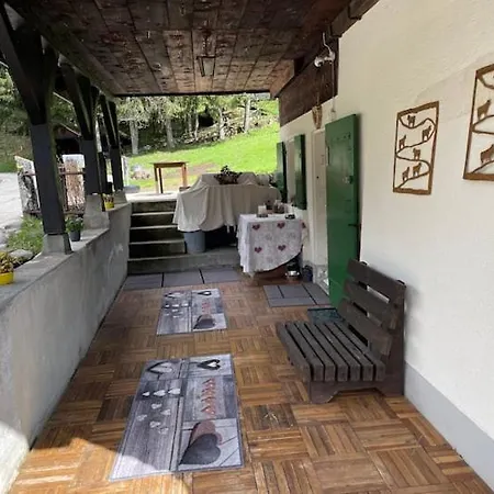 La Grande Garde * Les Avants