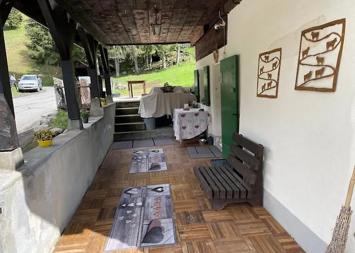 La Grande Garde * Les Avants